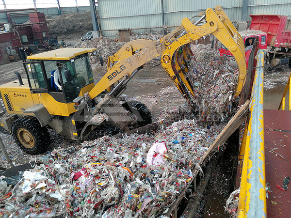 纸厂废料破碎机如何进行保养与维护？